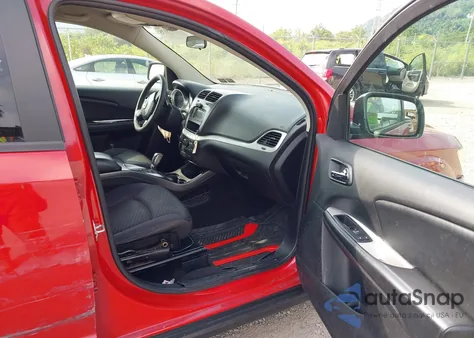 2013 Dodge Journey Sxt z USA, uszkodzony, nr VIN 3C4PDCBB5DT578493